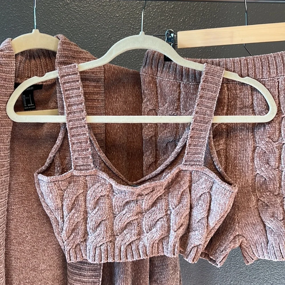 Matching set - Picture 6 of 11